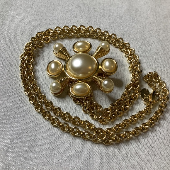 Vintage KJL Necklace/ Brooch - Picture 5 of 11